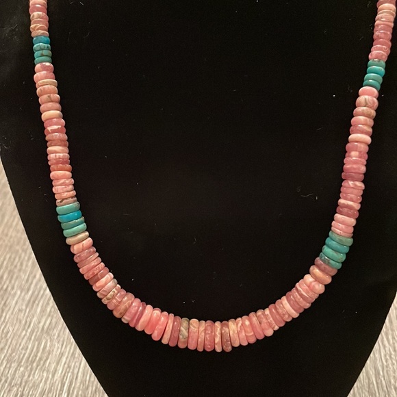 Pink and blue necklace - Picture 2 of 10